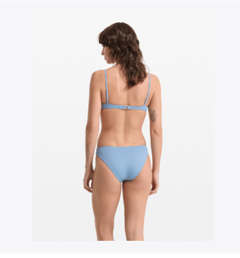 Simply Seamless V Neck Bikini Top