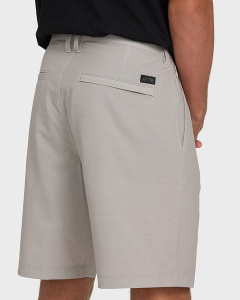 Primary Submersible 19" Hybrid Shorts
