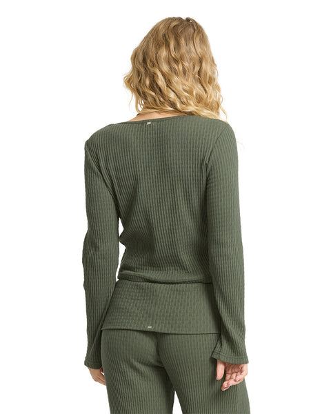 Sweet Coast Long Sleeve Knit Top