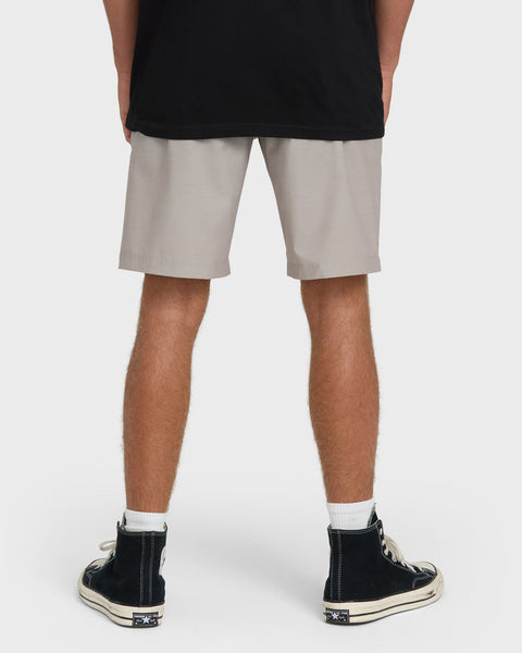 Primary Submersible 19" Hybrid Shorts