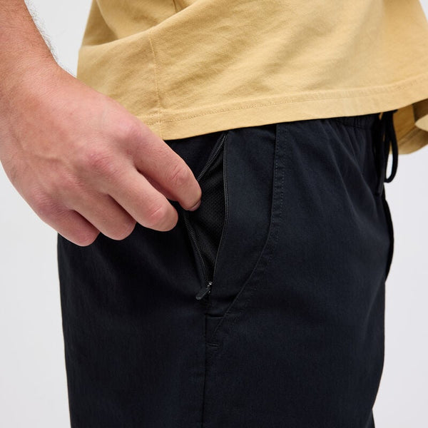 Compound Chino Short - True Black